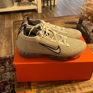 Nike Air VaporMax 2021 Sz 9.5M